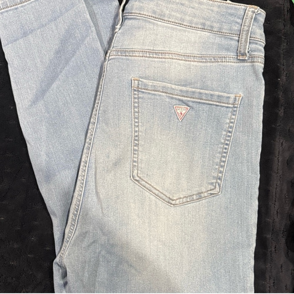 Guess Women's Light Wash Skinny Jeans